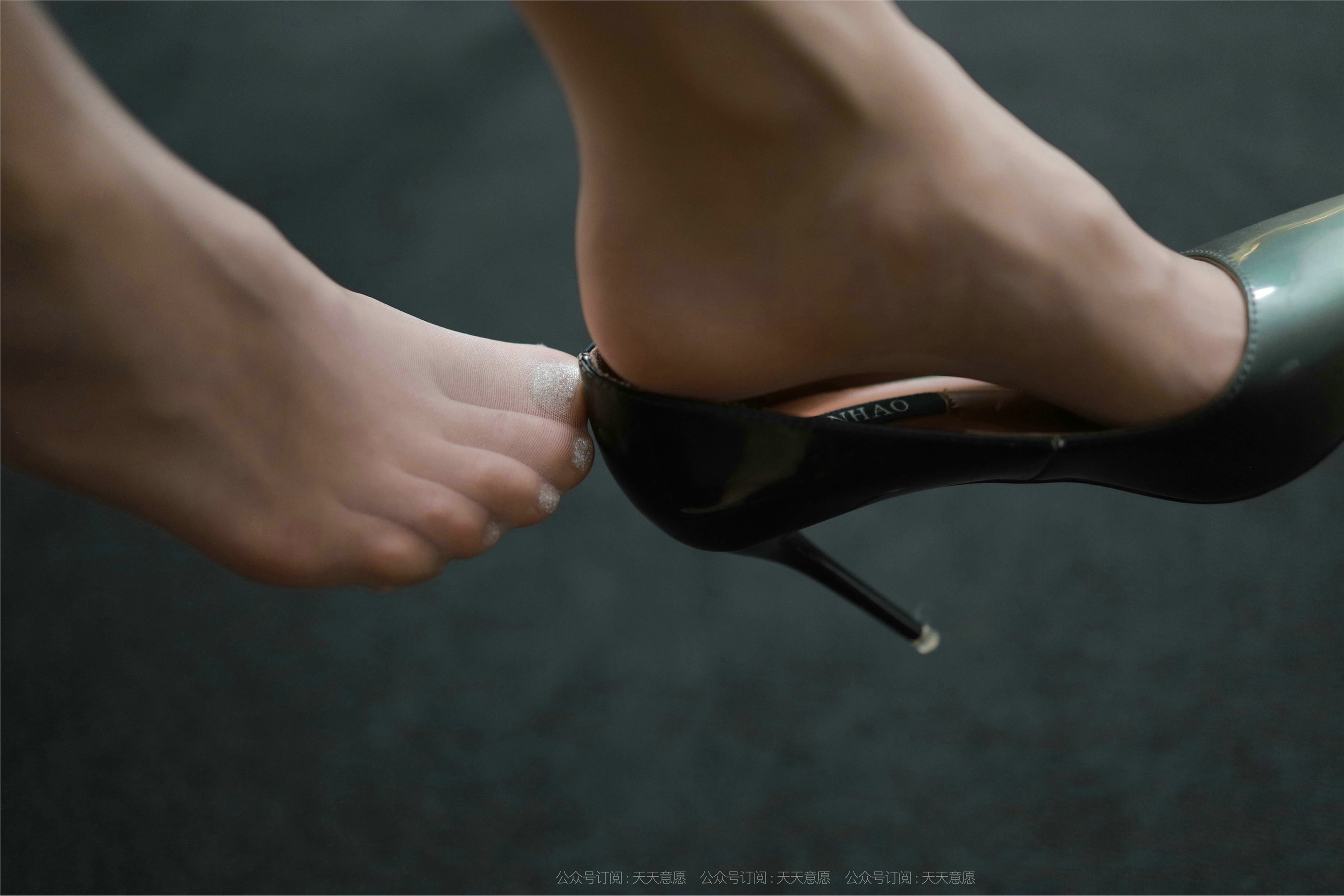 IESS异思趣向  2021.08.20 丝享家895：小六《灰色短裙很迷人》